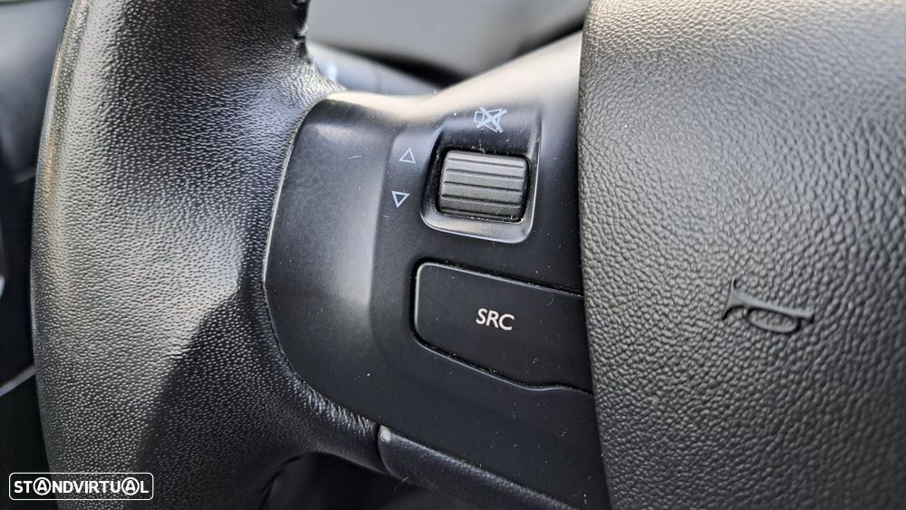 Peugeot 208 1.4 HDi Active - 41