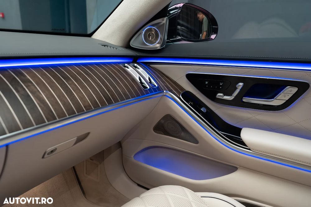 Mercedes-Benz S 500 4MATIC MHEV - 17