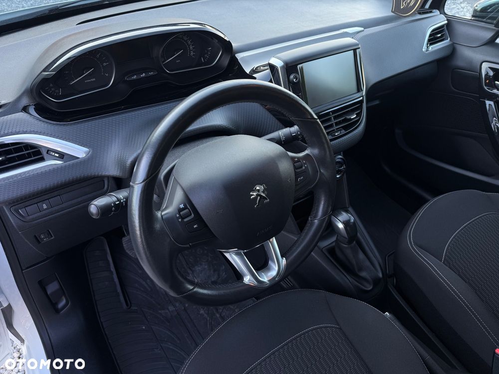 Peugeot 208 82 VTI Style - 28