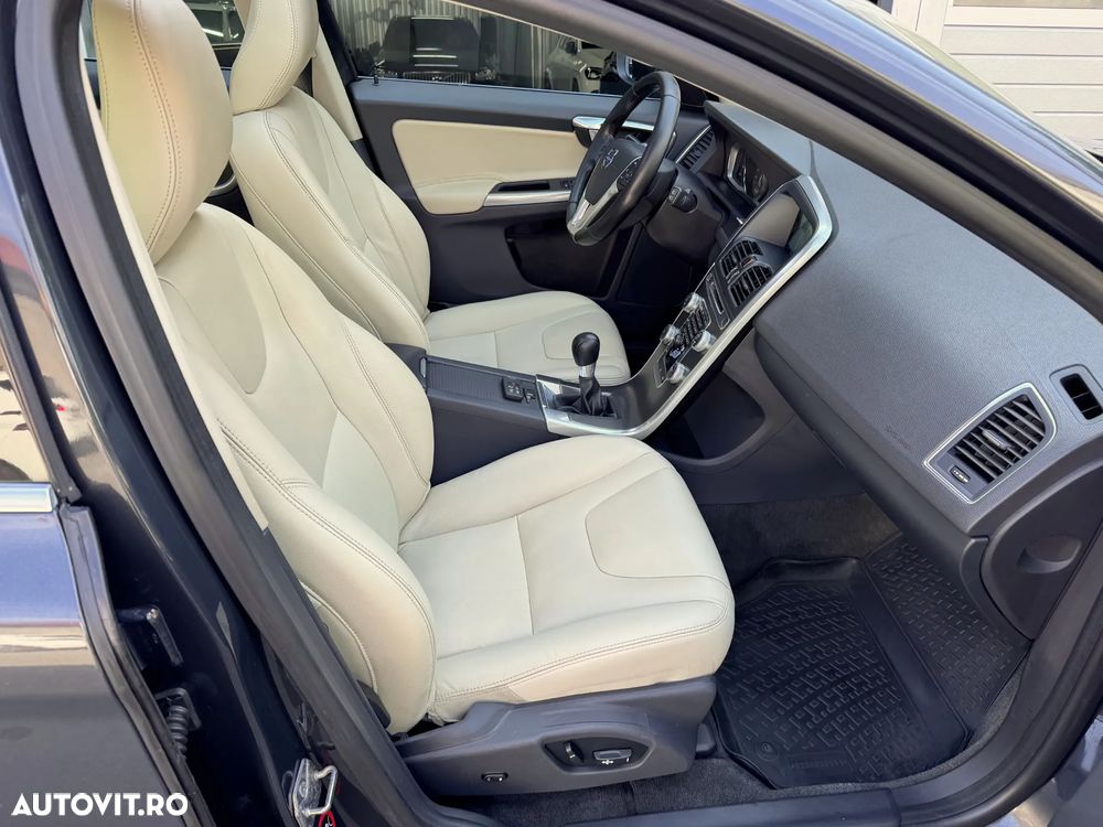 Volvo XC 60 D3 Summum - 16