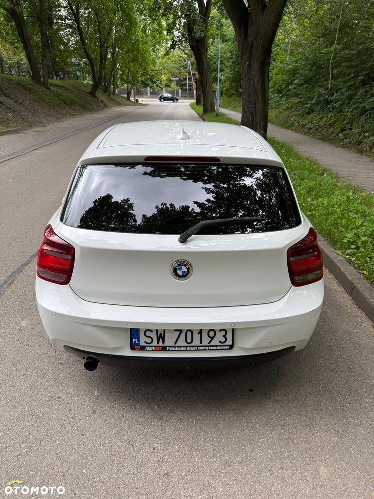 BMW Seria 1 118i Sport Line - 11