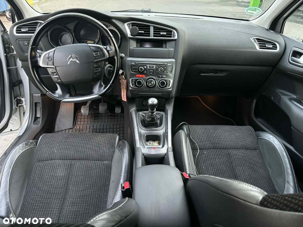 Citroën C4 e-HDi 115 Exclusive - 9