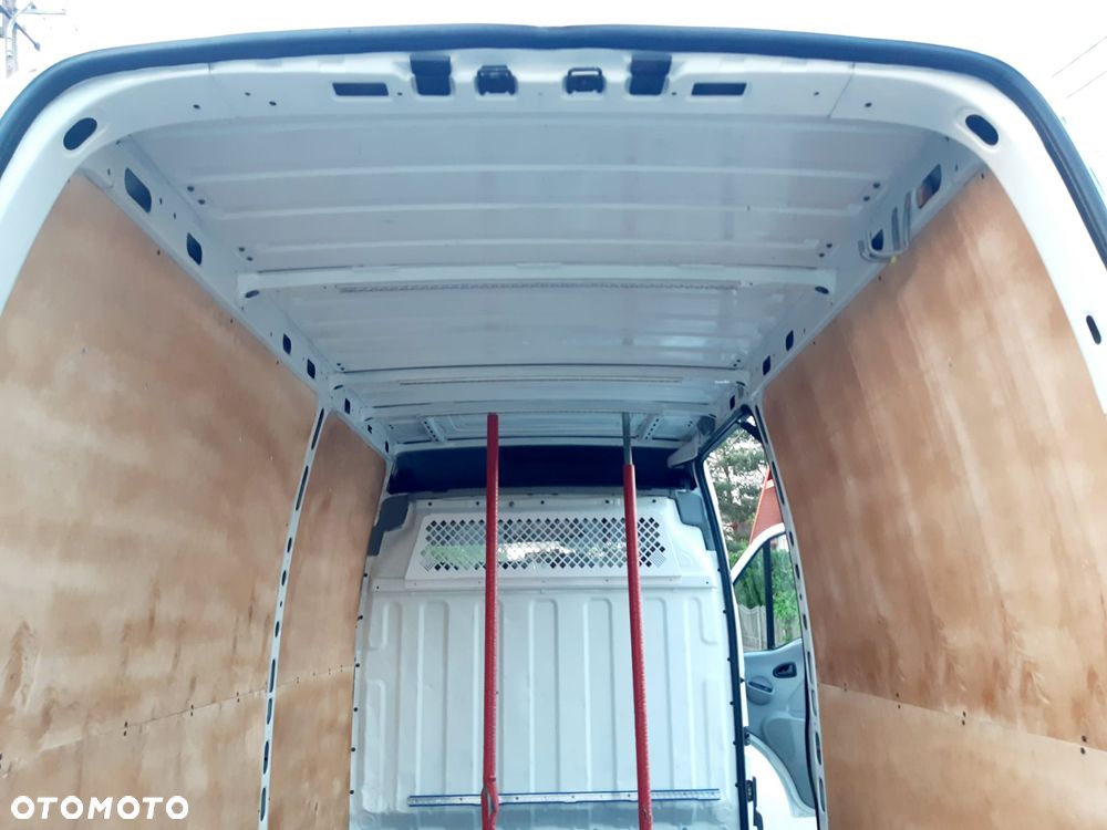 Renault Master - 18