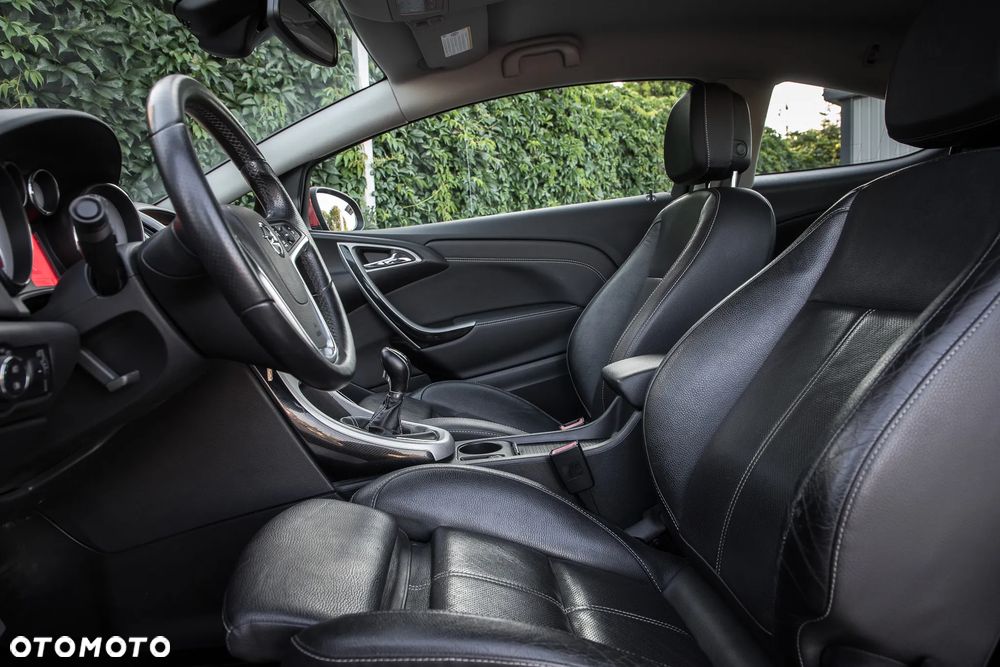 Opel Astra 1.6 Turbo Cosmo - 15