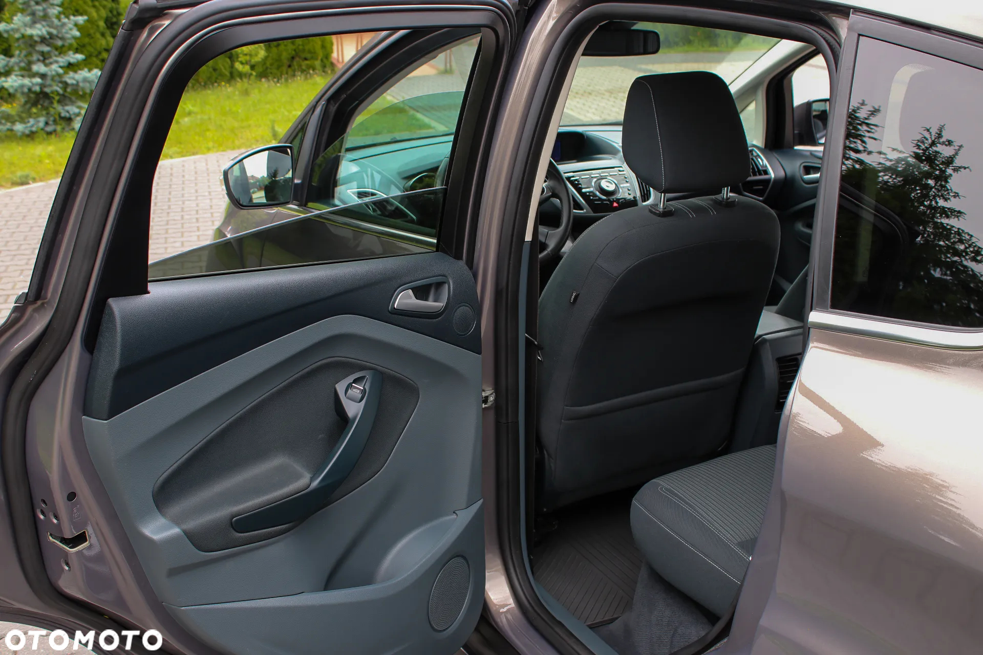 Ford C-MAX 1.6 EcoBoost Titanium - 24