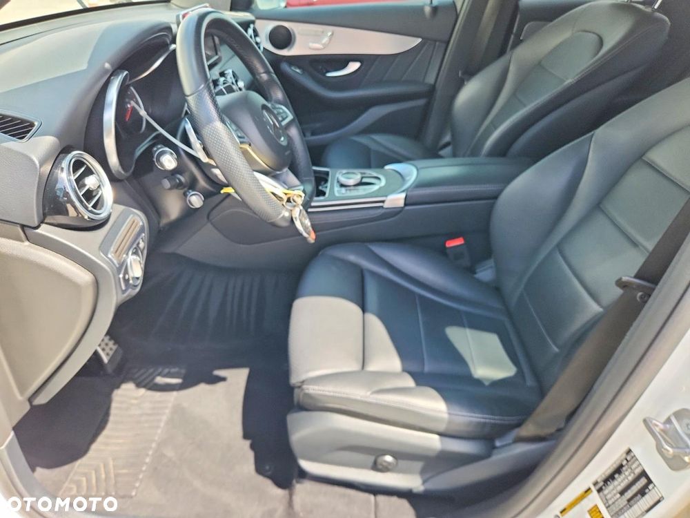 Mercedes-Benz GLC 300 4Matic 9G-TRONIC - 8