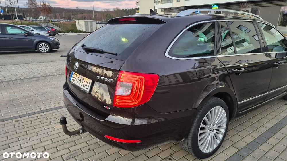 Skoda Superb 2.0 TDI 4x4 Platinum DSG - 6