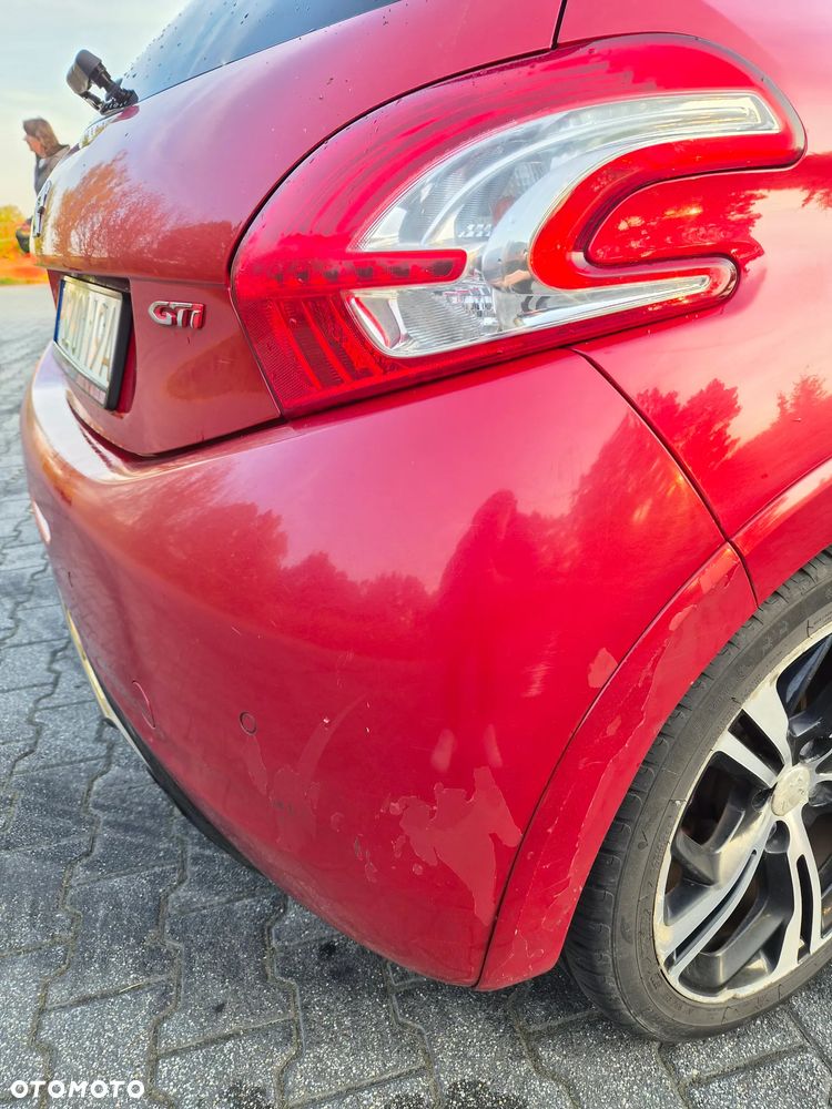 Peugeot 208 1.6 THP GTi - 14