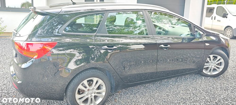 Kia Ceed 1.4 L - 4