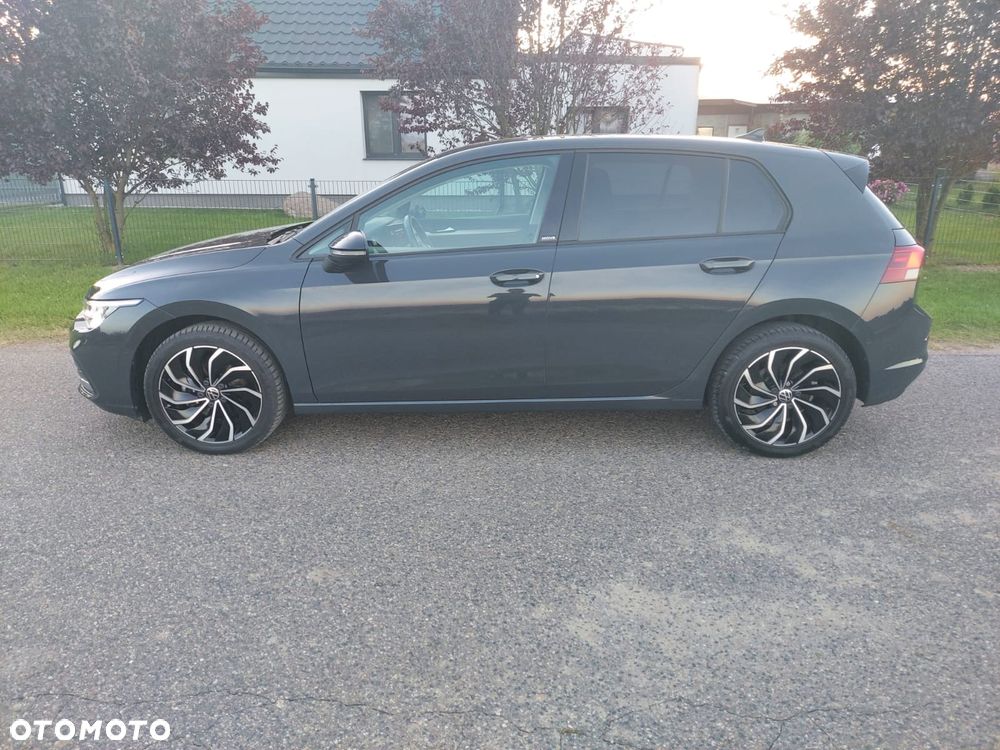 Volkswagen Golf 1.0 eTSI OPF DSG Move - 4