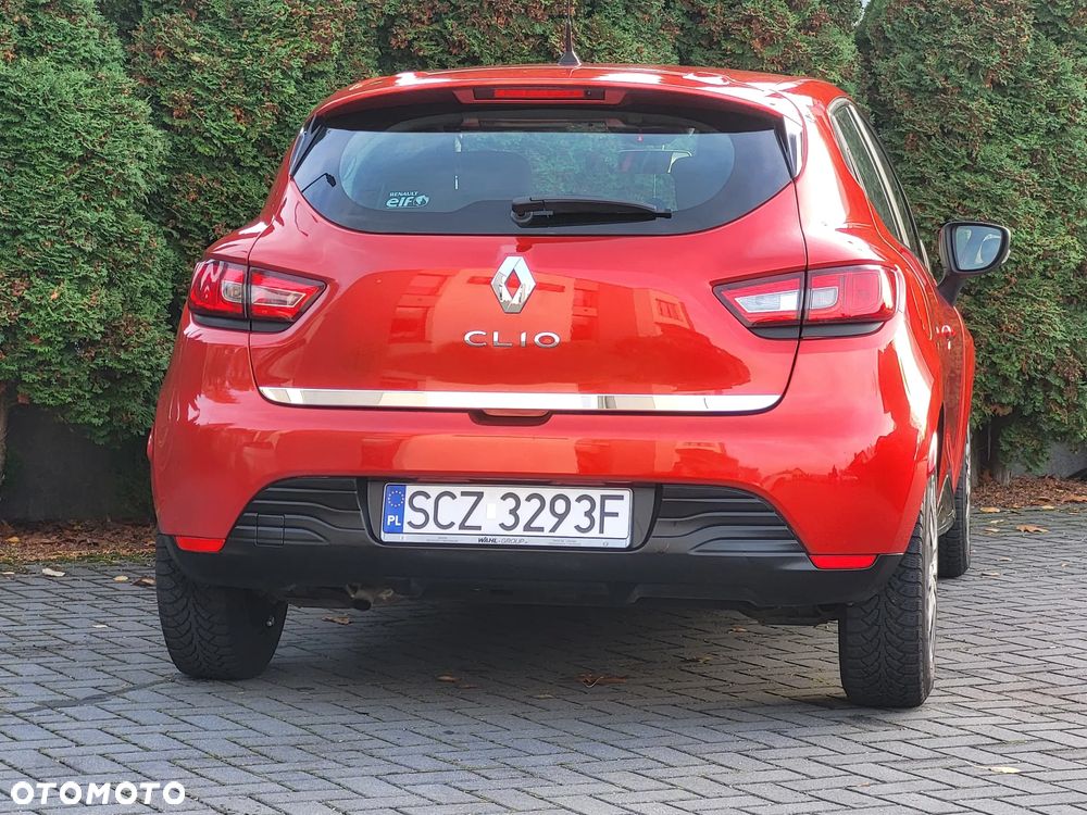 Renault Clio 1.2 16V 75 LIMITED - 7