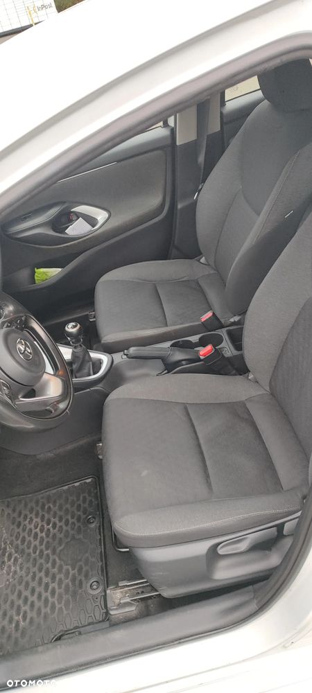 Toyota Yaris 1.5 Comfort - 10