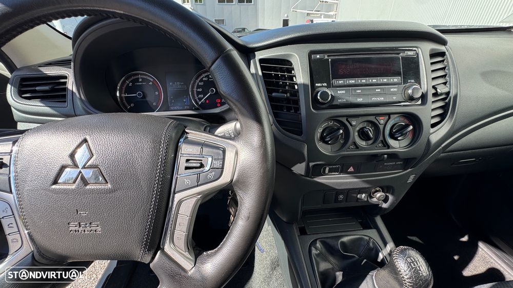 Mitsubishi L-200 Cabine dupla 4X2 - 12