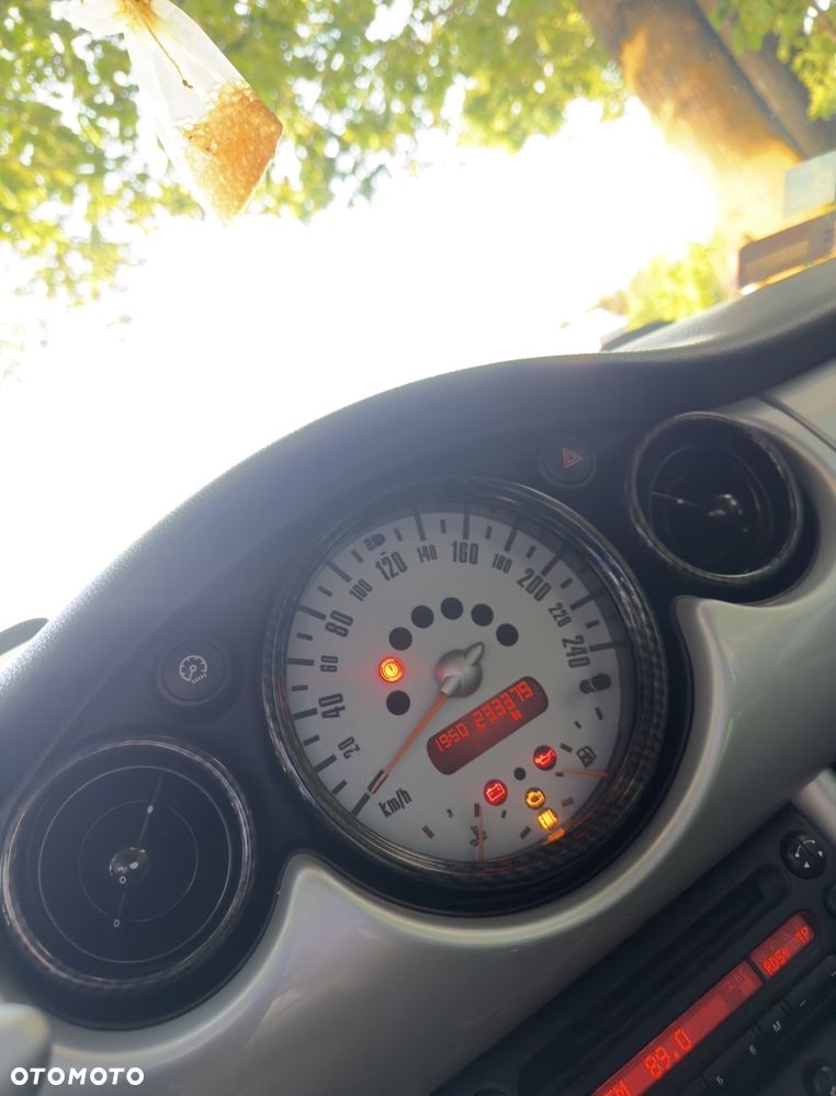 MINI Cooper Standard - 12