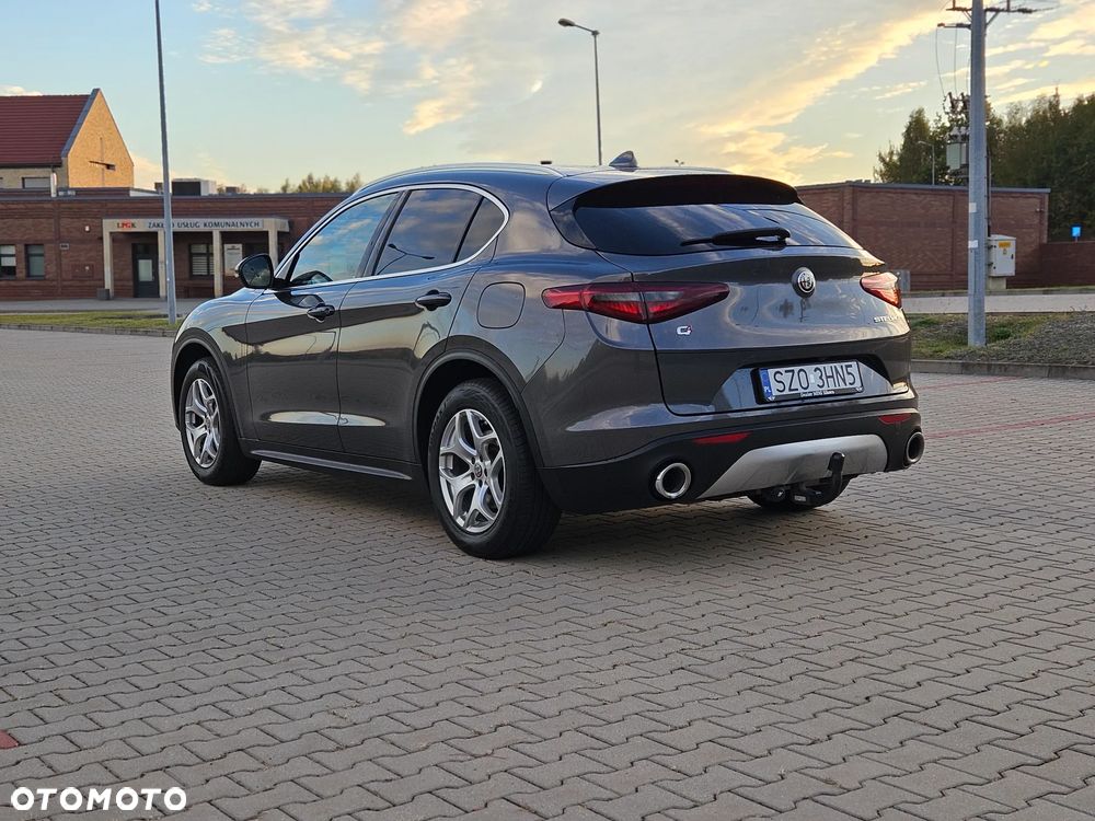 Alfa Romeo Stelvio 2.0 Turbo TI Q4 - 3