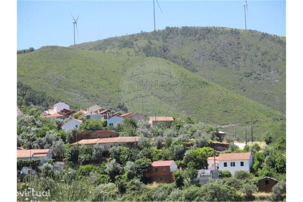 MORADIA COM QUINTAL!!! - Grande imagem: 3/50