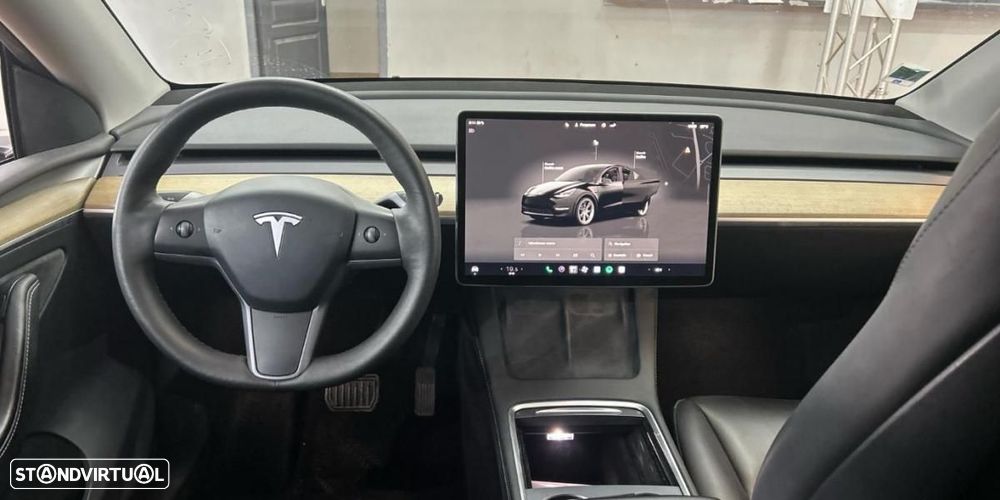 Tesla Model Y Standard - 4