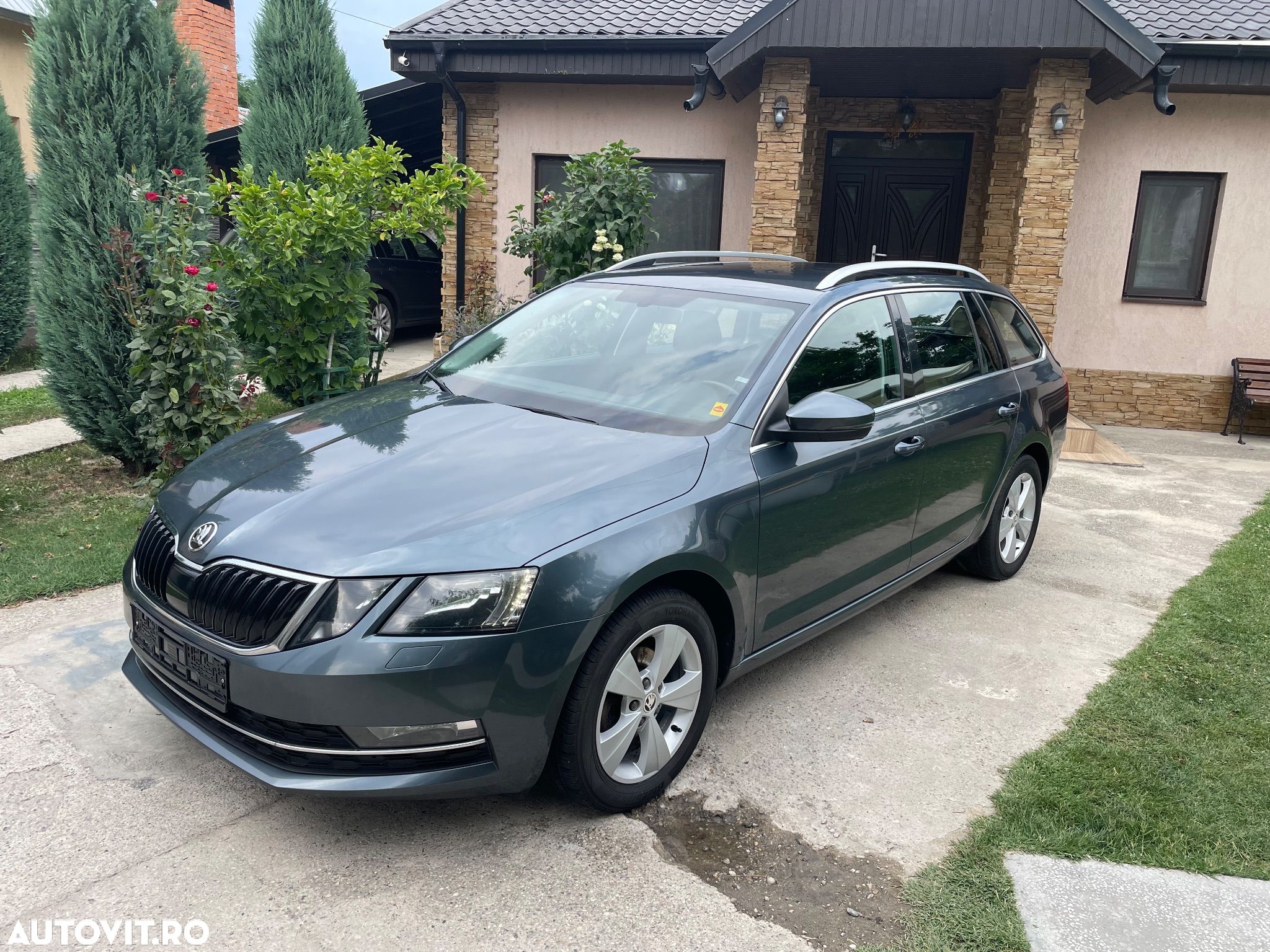 Skoda Octavia - 1