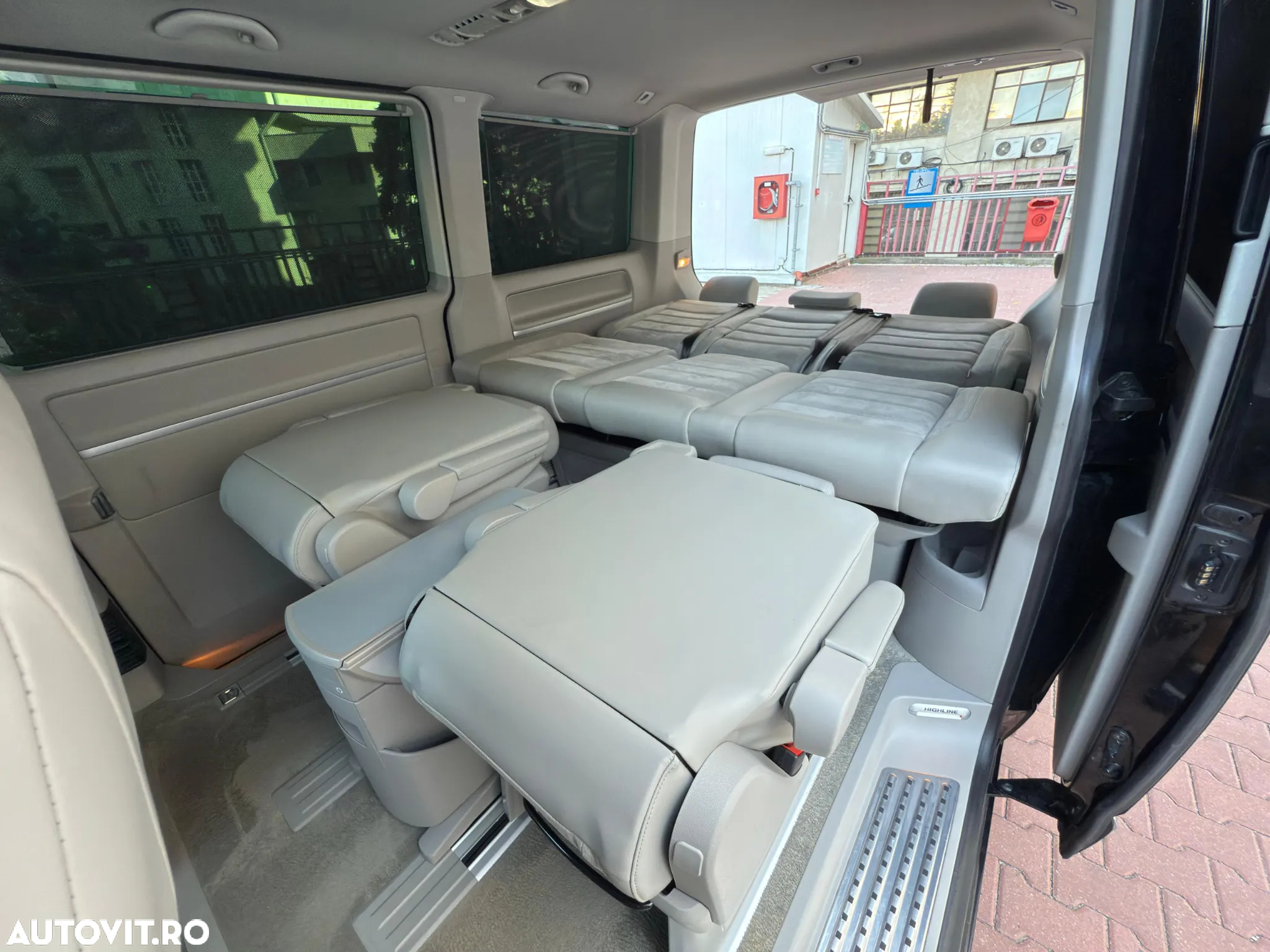 Volkswagen Multivan - 8