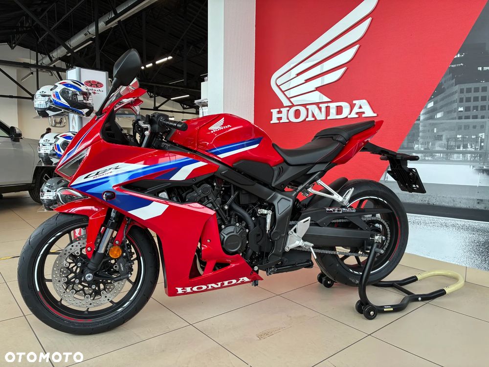 Honda CBR - 3