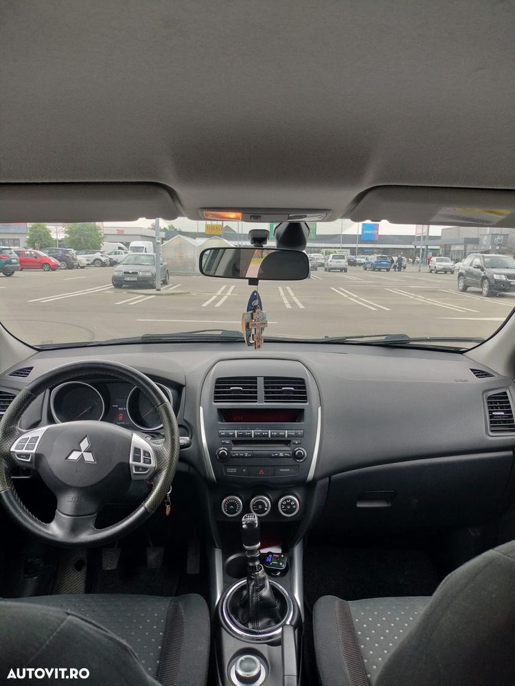 Mitsubishi ASX 1.8 DID 4WD Invite A13 - 12