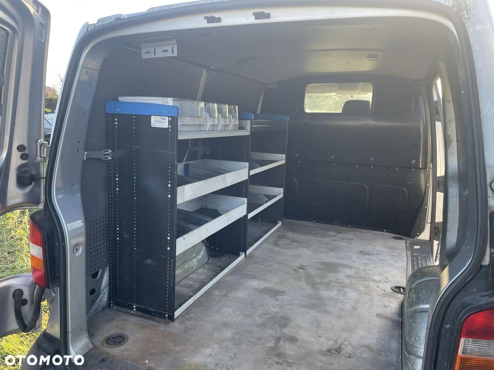 Volkswagen Transporter T5 - 5