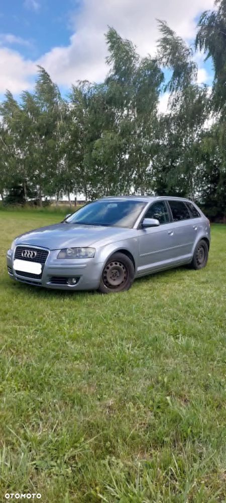 Audi A3 Sportback - 1