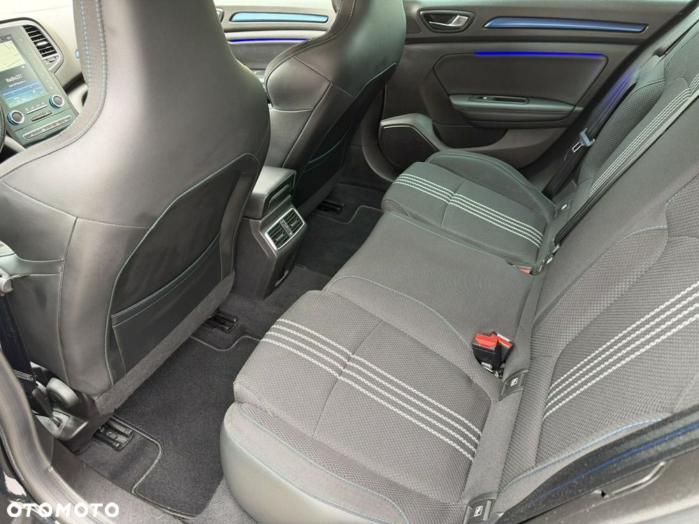 Renault Megane ENERGY TCe 205 EDC GT - 20