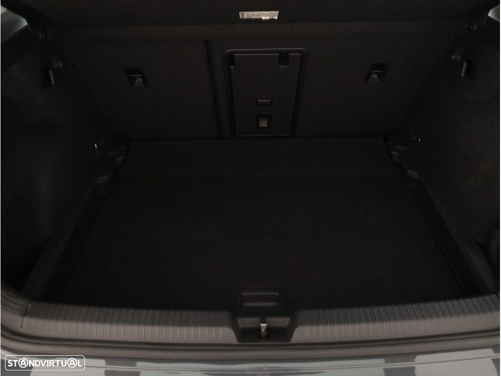 VW Golf 2.0 TDI Life - 17