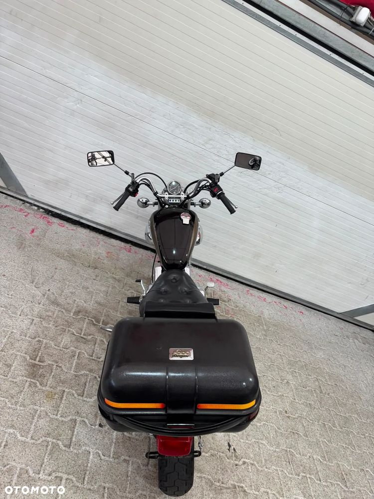Yamaha XV - 28