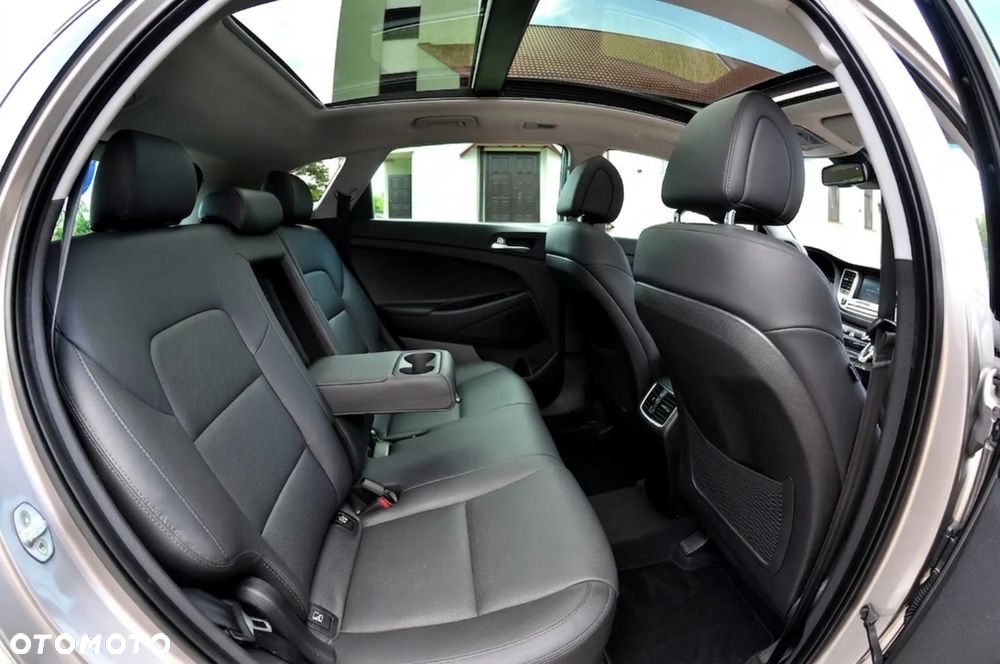 Hyundai Tucson 2.0 CRDI Premium 4WD - 22