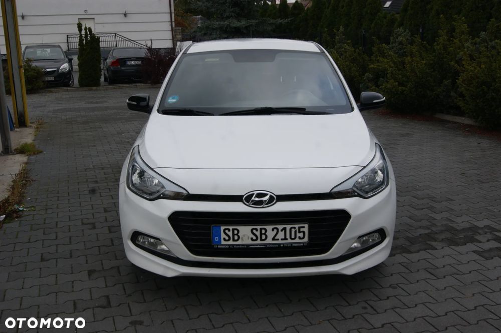 Hyundai i20 1.2 Passion - 31