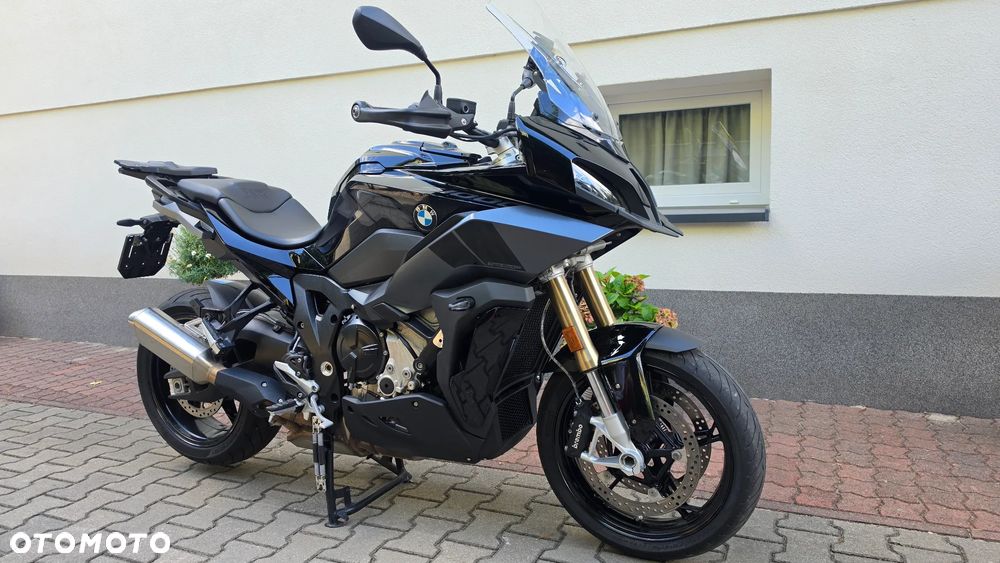BMW XR - 1