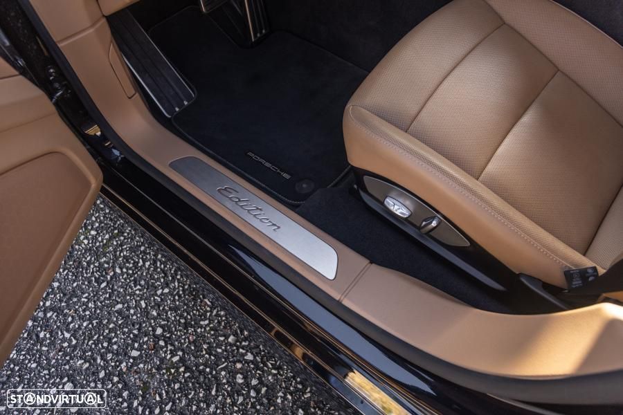 Porsche Panamera 4 Edition PDK - 19