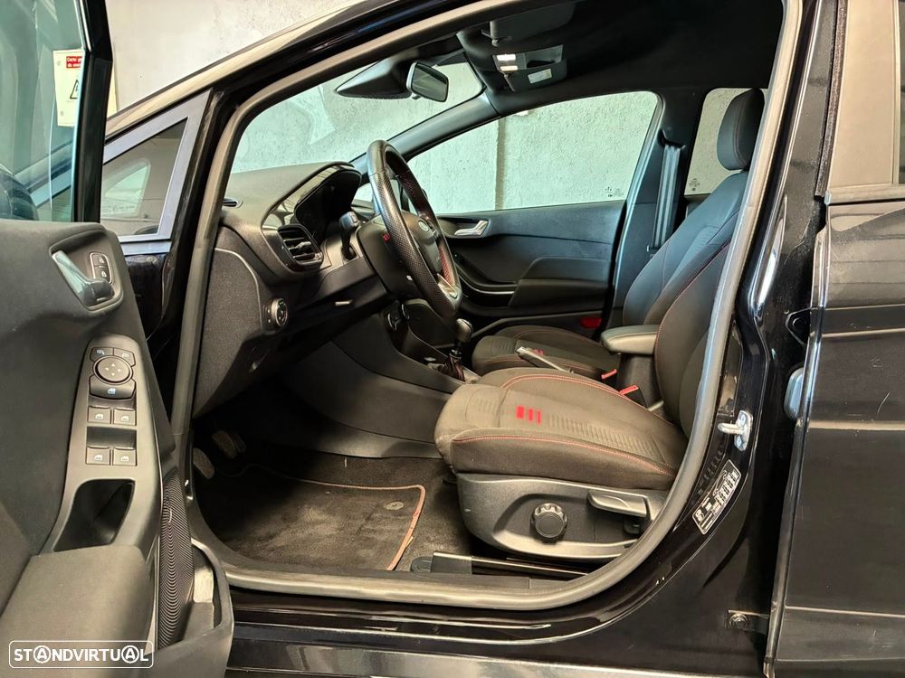 Ford Fiesta 1.0 EcoBoost ST-Line - 12