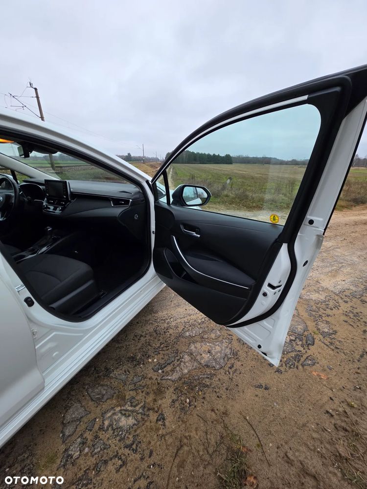 Toyota Corolla 1.8 Hybrid Comfort - 36