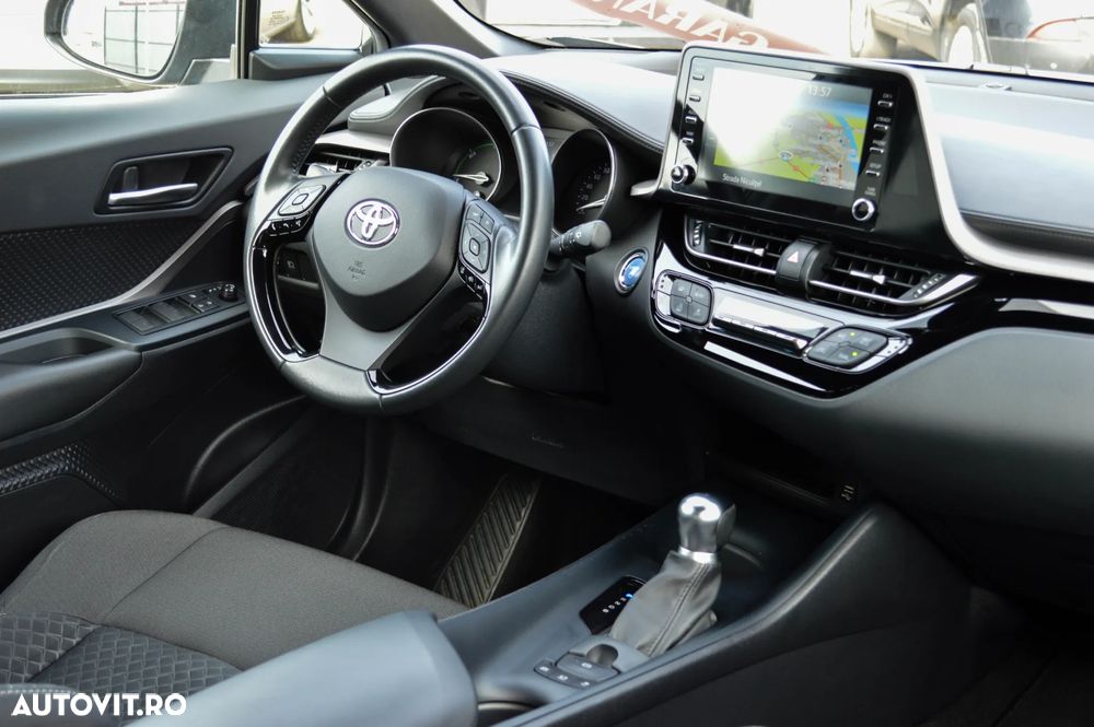 Toyota C-HR 1.8 Hybrid Business Edition - 4