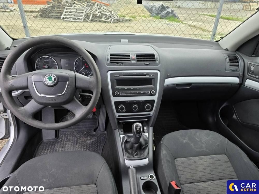 Skoda Octavia 1.6 TDI Ambiente - 9