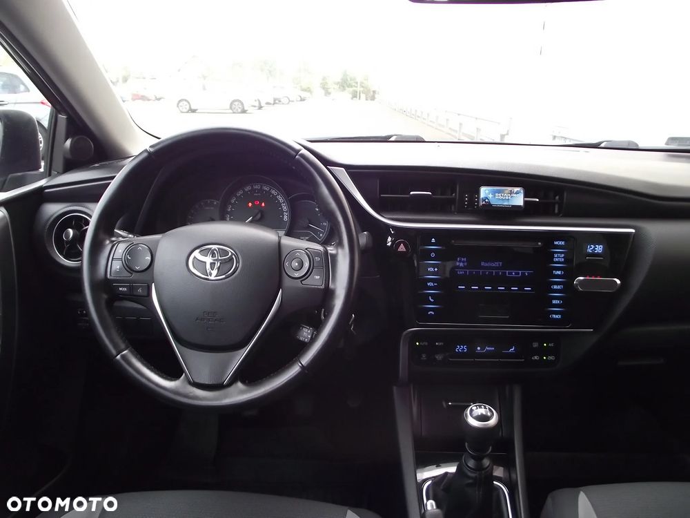 Toyota Auris 1.6 Classic Plus - 15
