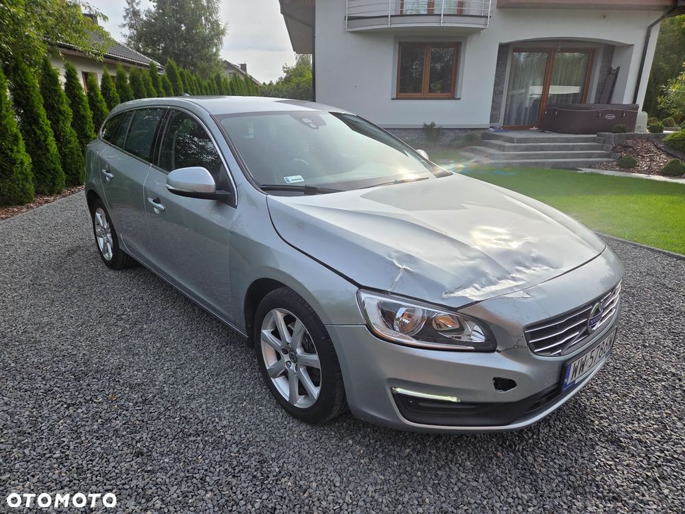 Volvo V60 D3 Drive-E Momentum - 9