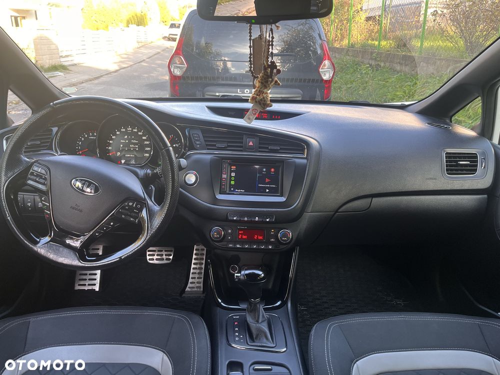 Kia Ceed - 5