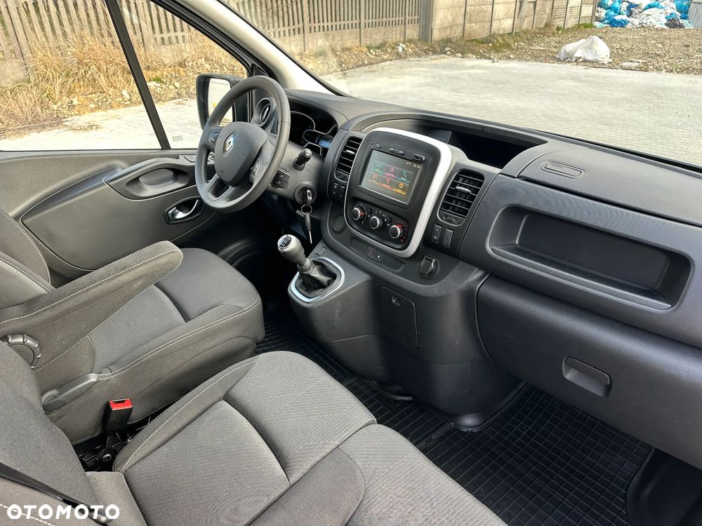 Renault Trafic - 10