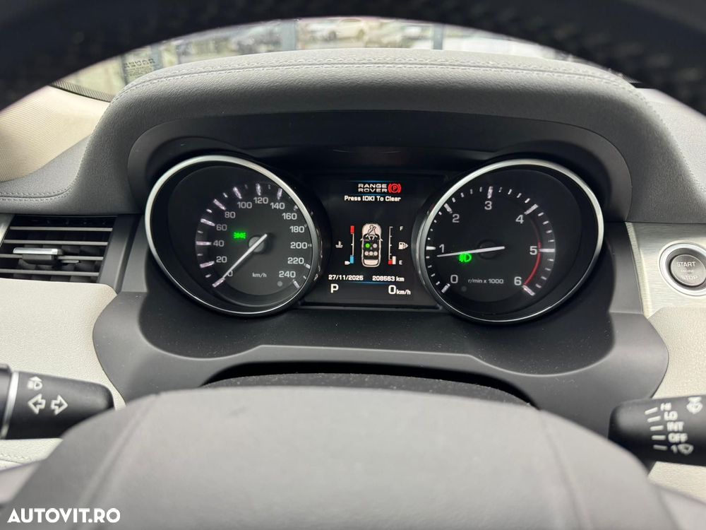 Land Rover Range Rover Evoque - 15