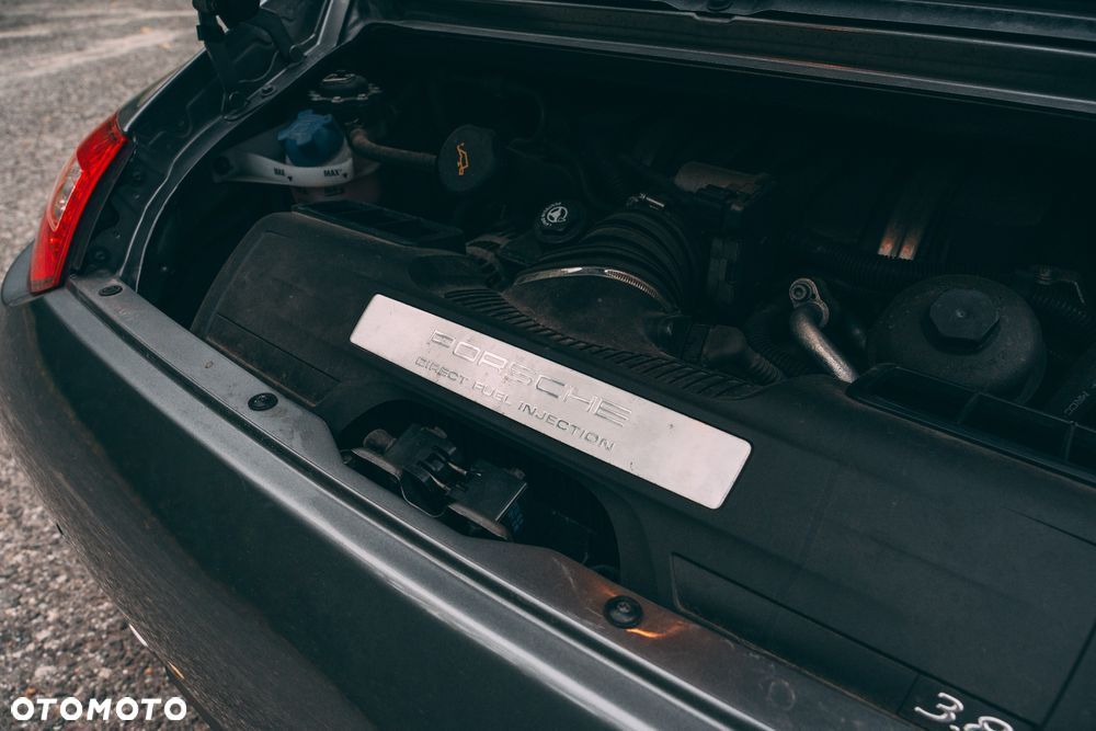 Porsche 911 Carrera 4S PDK - 21