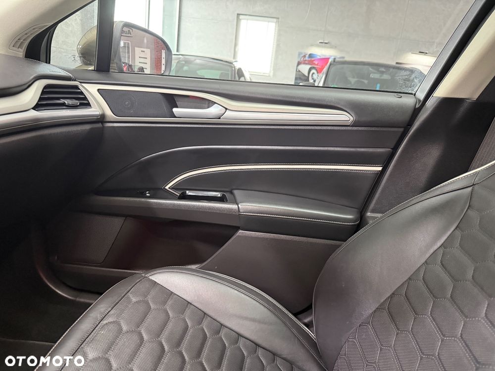 Ford Mondeo 2.0 TDCi STart-Stopp PowerShift-Aut Vignale - 34