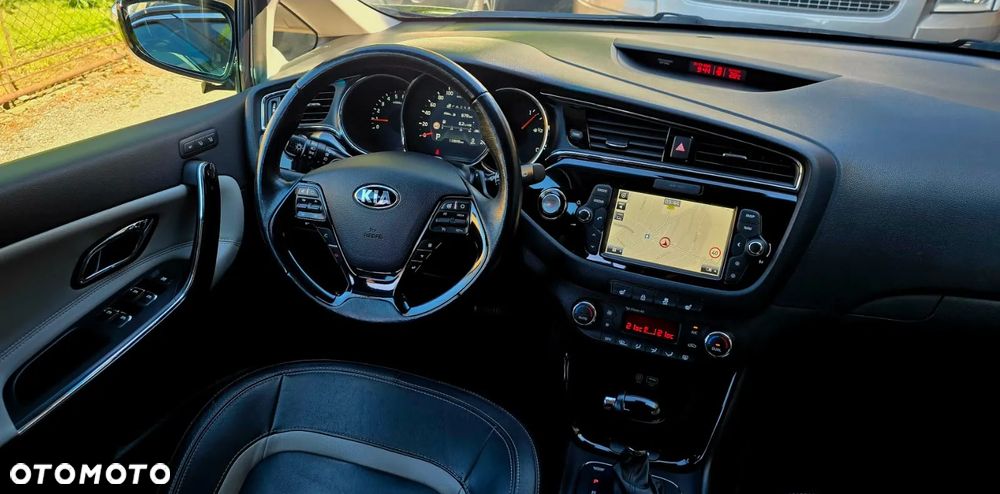 Kia Ceed 1.6 CRDi SCR L Business Line Plus DCT - 27