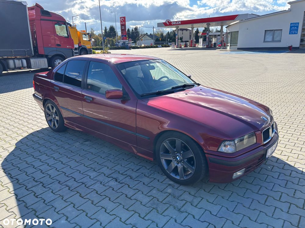 BMW Seria 3 328i - 8