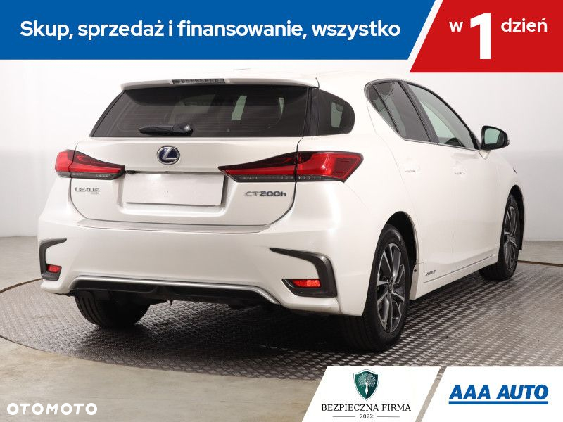 Lexus CT - 6