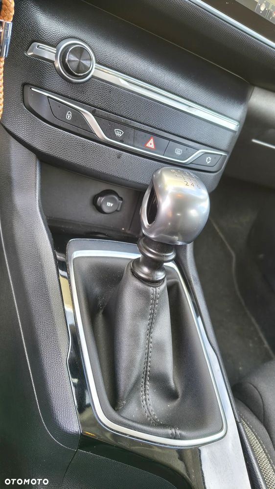 Peugeot 308 1.2 PureTech Style S&S - 10