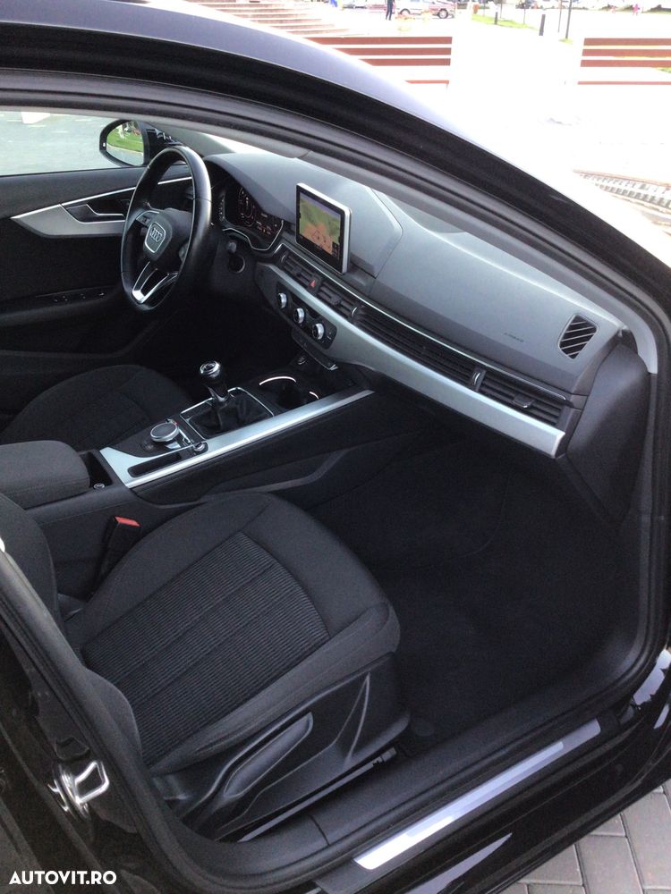 Audi A4 Avant 2.0 TDI ultra Design - 11